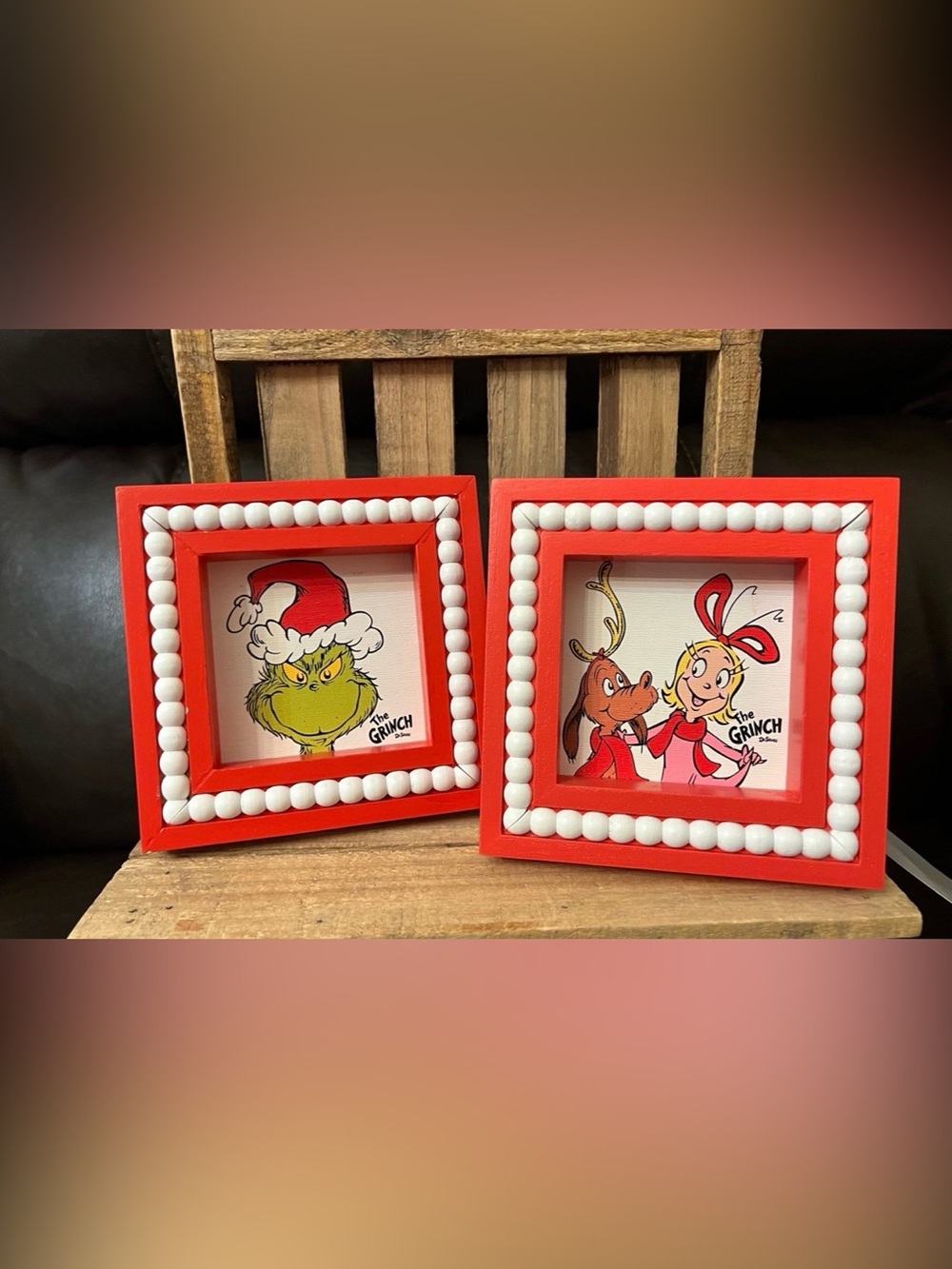 The Grinch Red & White Beaded Frame Wall Art